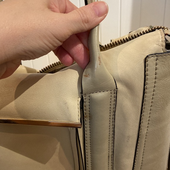 POUR LA VICTOIRE two tone 100% leather satchel with crossbody strap - Picture 11 of 16